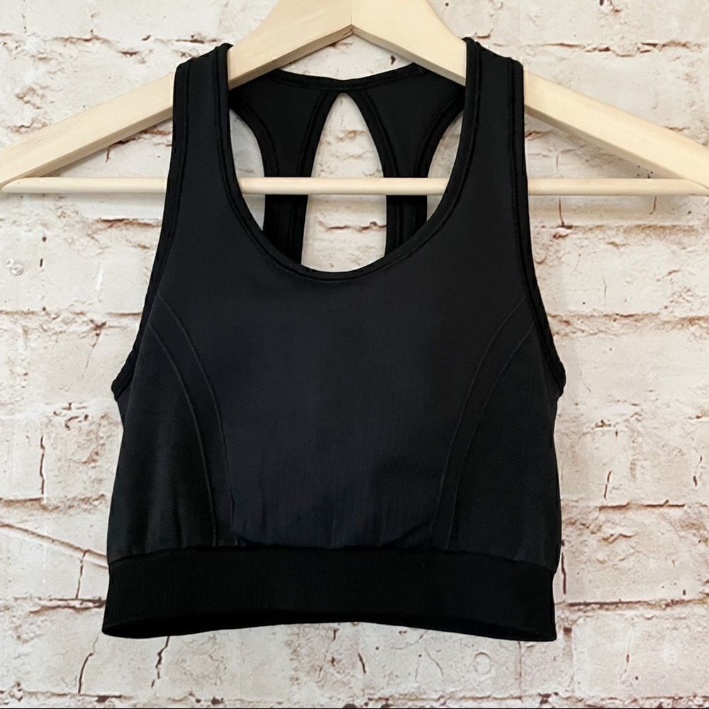 CALIA Carrie Underwood keyhole sports bra